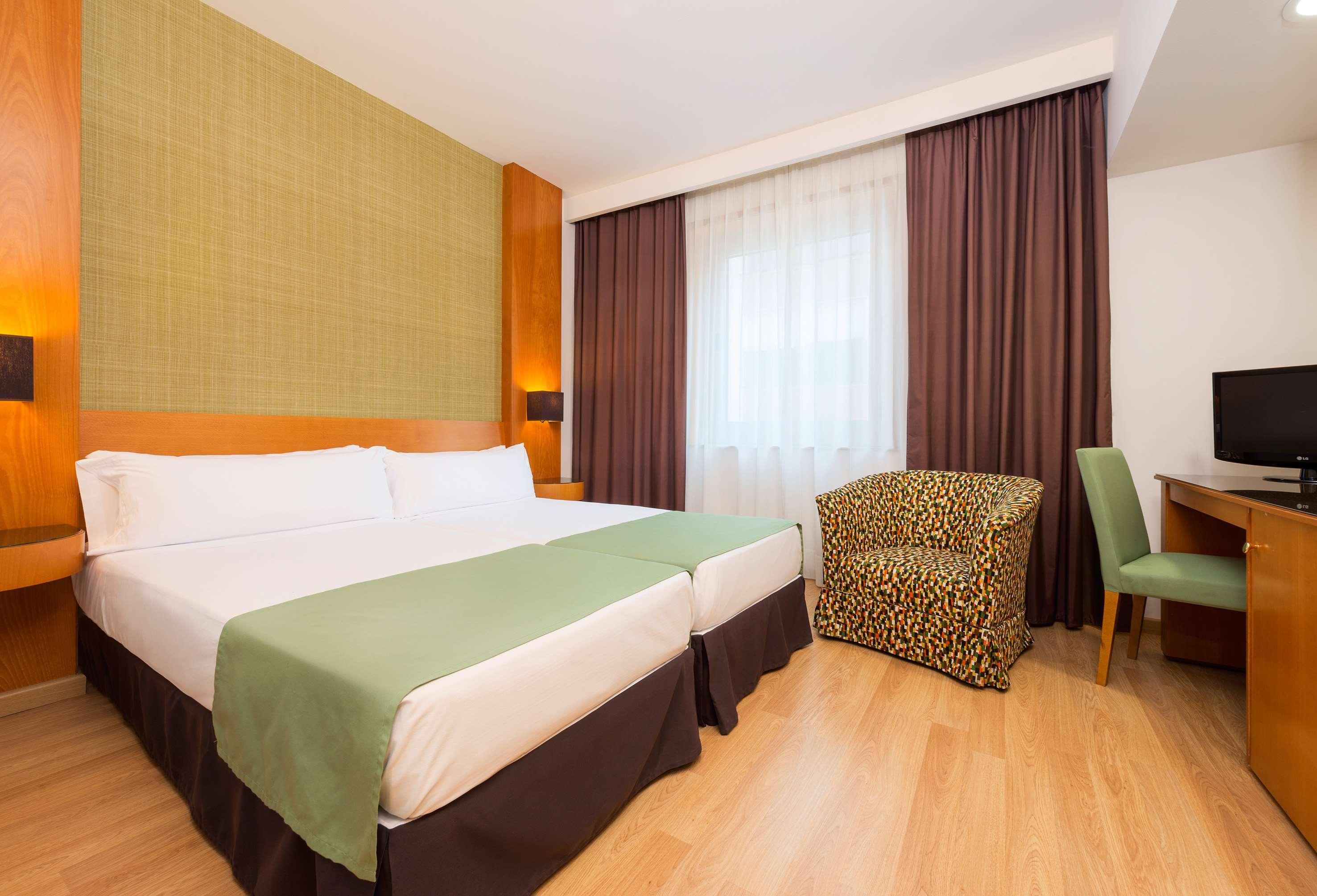 Hotel Elche Centro , Affiliated By Melia Екстериор снимка