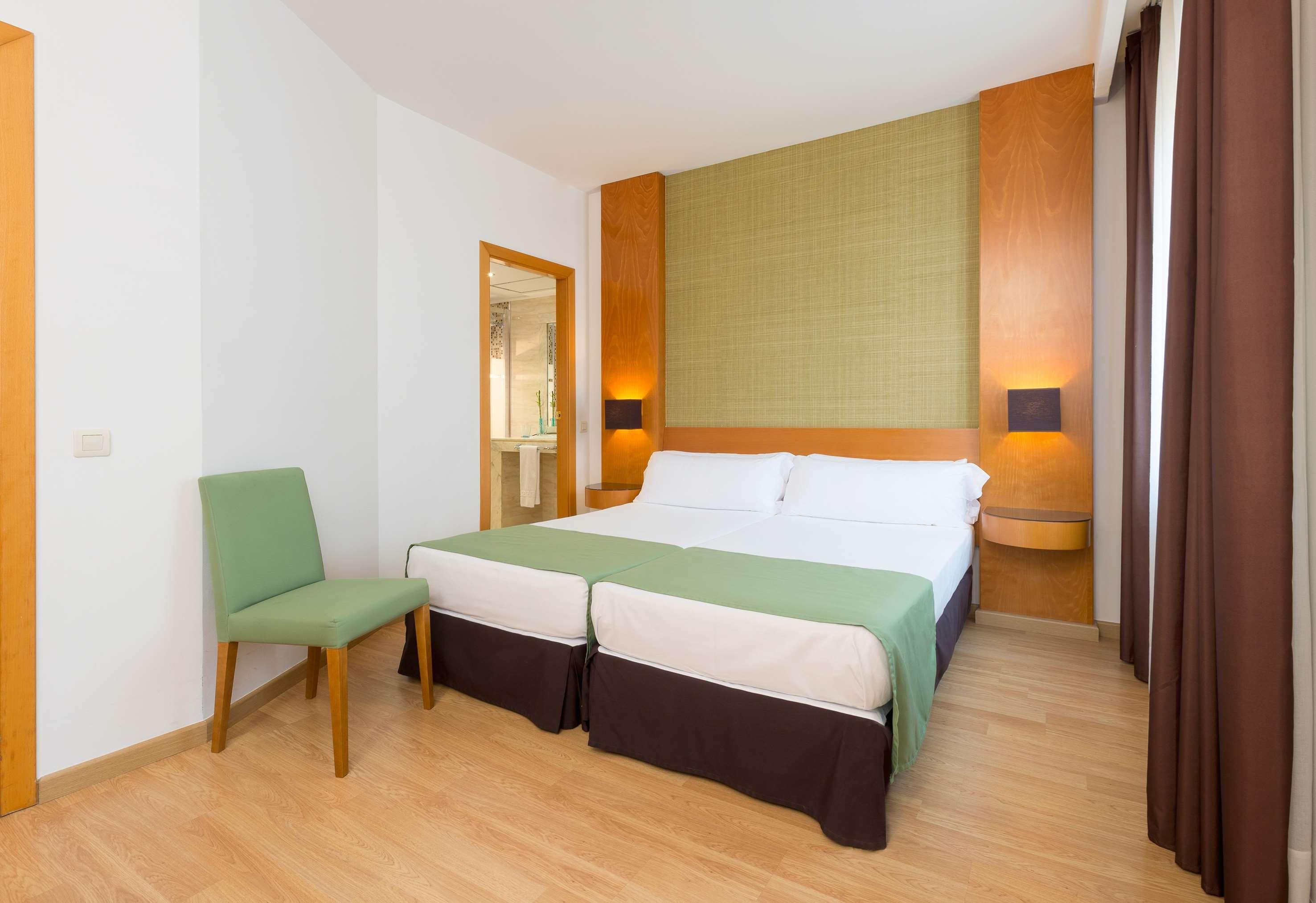 Hotel Elche Centro , Affiliated By Melia Екстериор снимка