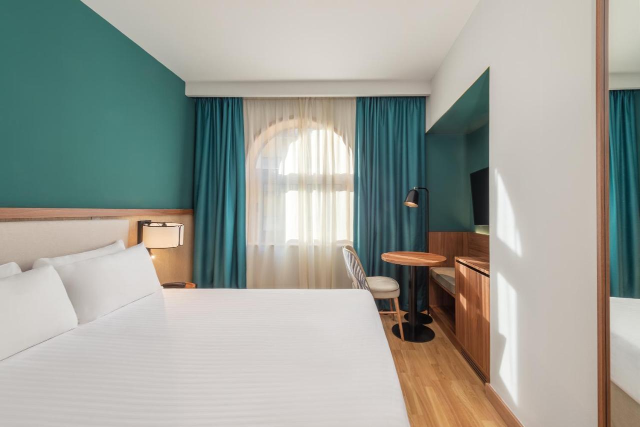 Hotel Elche Centro , Affiliated By Melia Екстериор снимка