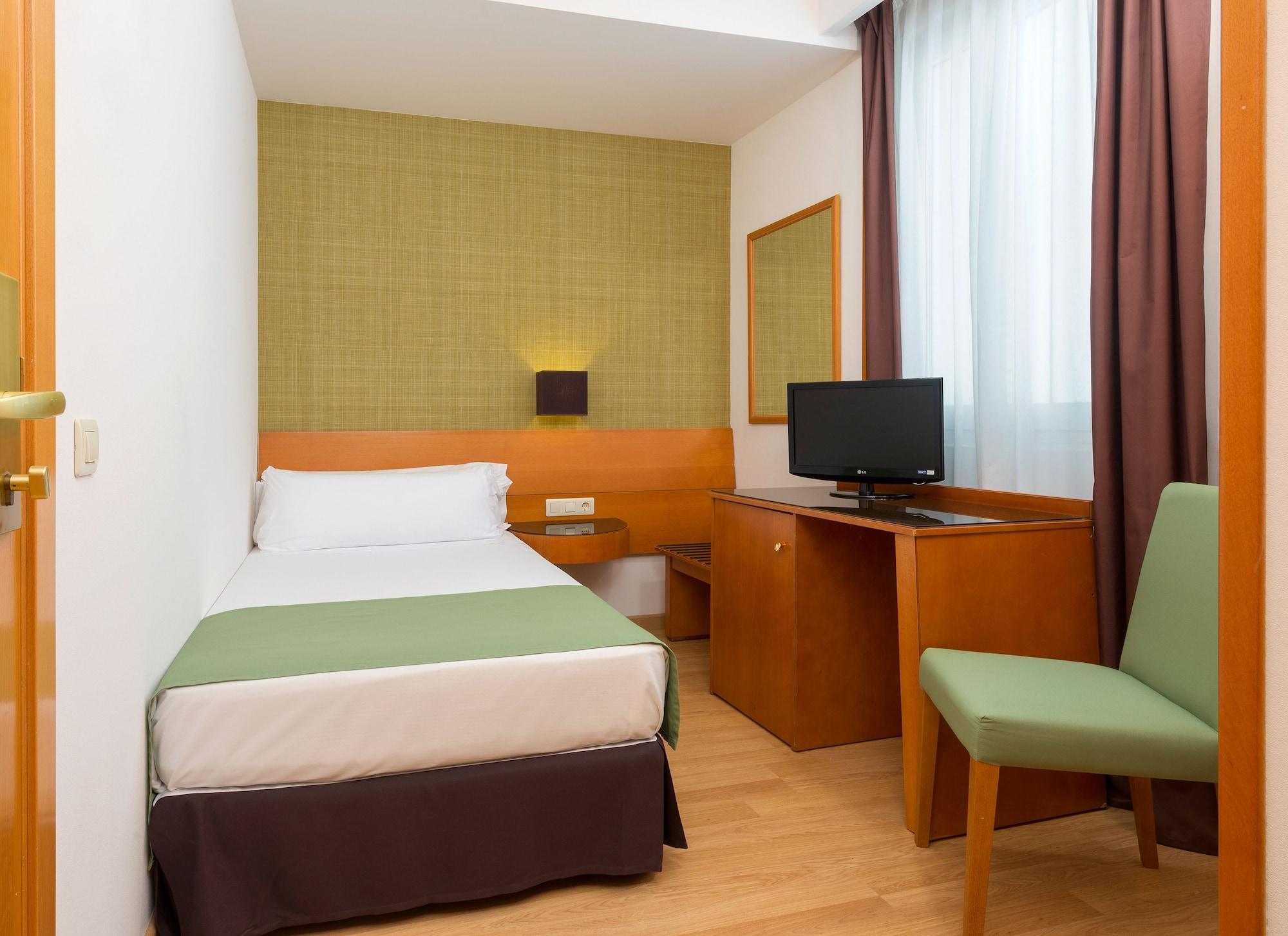 Hotel Elche Centro , Affiliated By Melia Екстериор снимка
